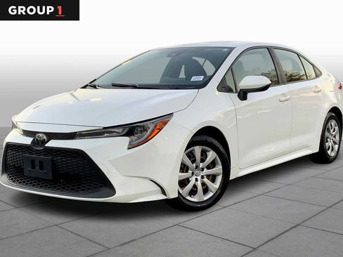 Used 2020 Toyota Corolla LE image 1
