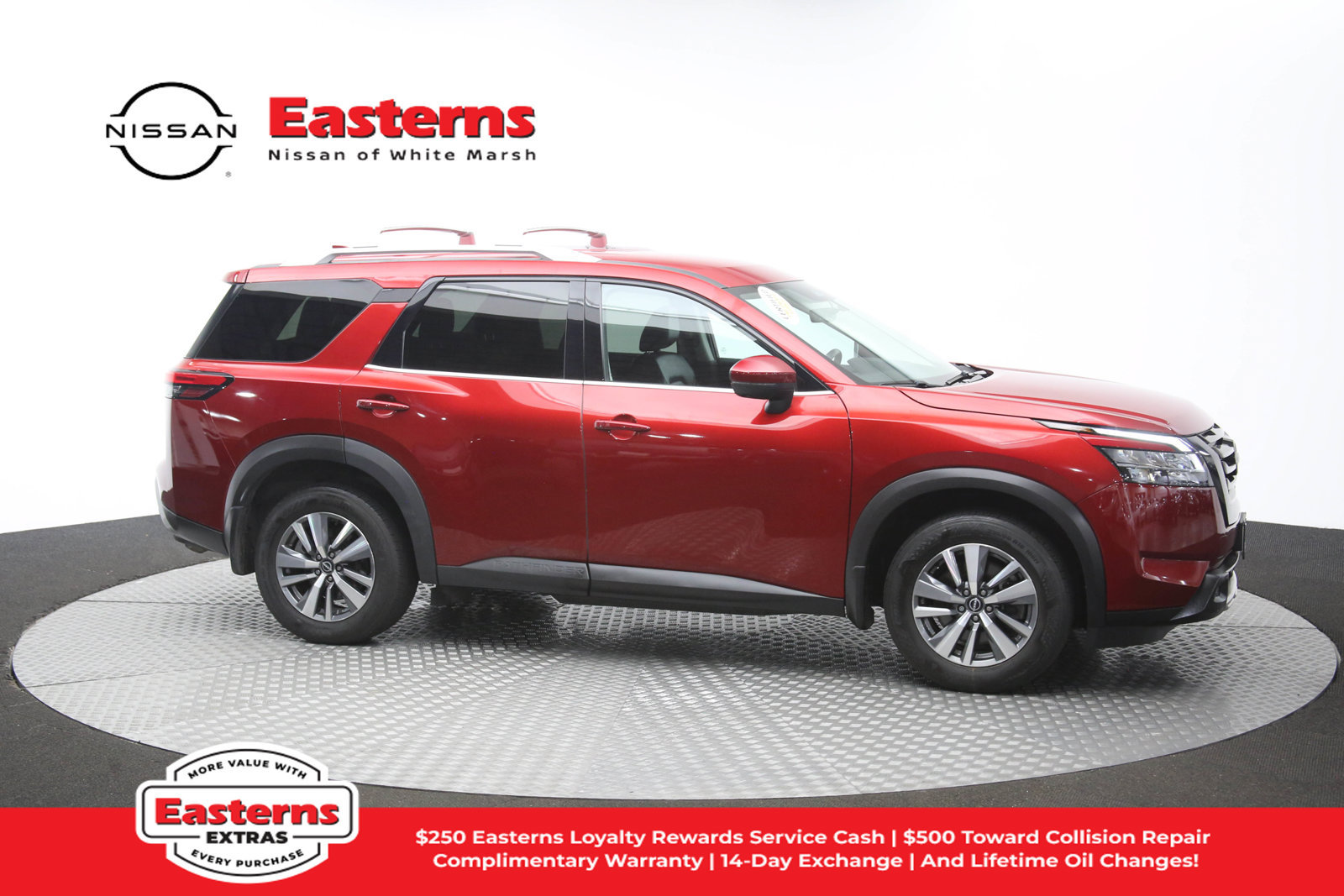 Used 2023 Nissan Pathfinder SL w/ Lighting Package (N92) AWD/4WD image 42