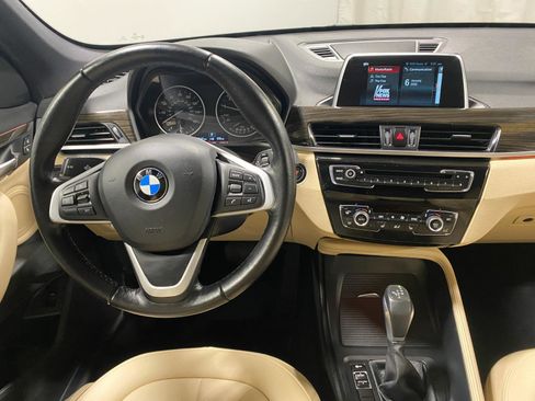 Used 2018 BMW X1 xDrive28i image 2