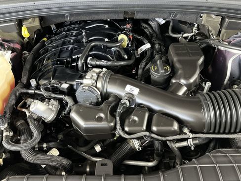 Used 2024 Jeep Grand Cherokee L Laredo image 31