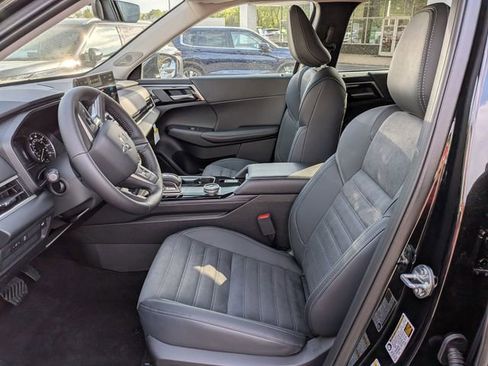 New 2026 Mitsubishi Outlander SE FWD image 14
