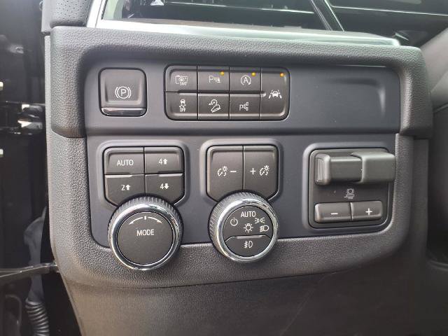 New 2026 Chevrolet Suburban Premier AWD/4WD image 30