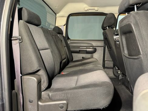 Used 2011 Chevrolet Silverado 2500 LT w/ Interior Plus Package AWD/4WD image 25