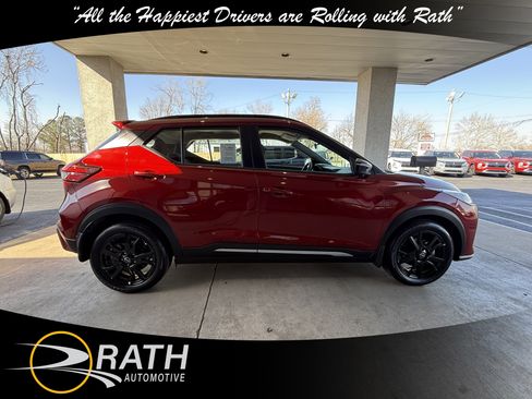 Used 2024 Nissan Kicks SR image 10