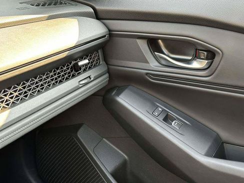 Used 2023 Honda Accord EX image 25