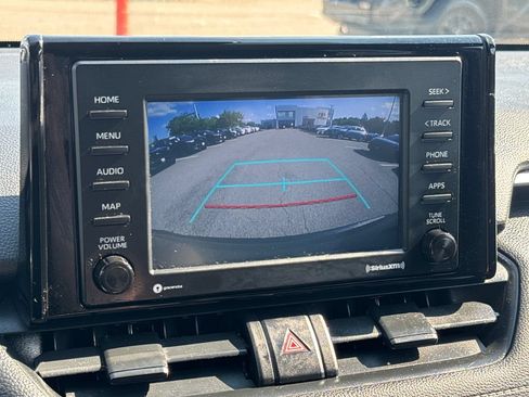 Used 2021 Toyota RAV4 LE w/ Carpet Mat Package (TMS) AWD/4WD image 25