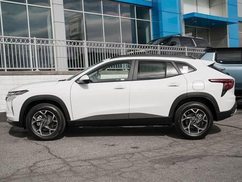 New 2026 Chevrolet Trax LT w/ Driver Confidence Package image 44
