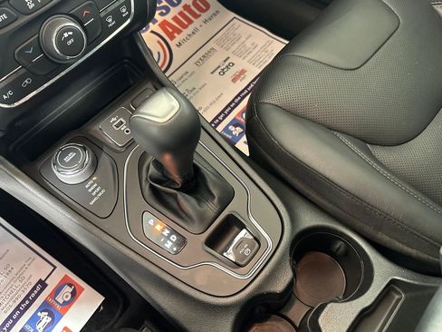 Used 2021 Jeep Cherokee Latitude Lux image 21