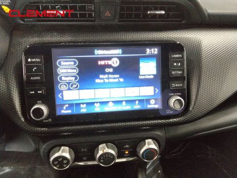 Used 2024 Nissan Kicks SV image 18