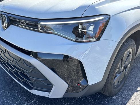 Certified 2025 Volkswagen Taos S image 9