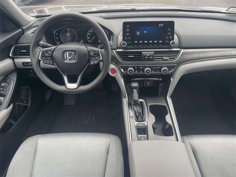 Used 2019 Honda Accord LX image 12