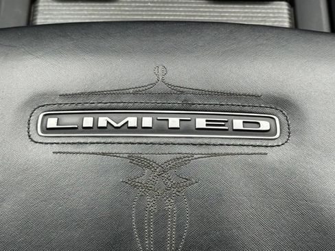 Used 2020 RAM 1500 Limited w/ Black Appearance Package AWD/4WD image 19