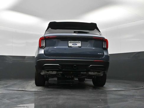 New 2026 Ford Explorer ST-Line w/ ST-Line Street Pack image 24