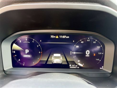 New 2025 Mitsubishi Outlander SE image 11