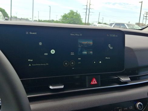 New 2026 Kia Carnival EX FWD image 11
