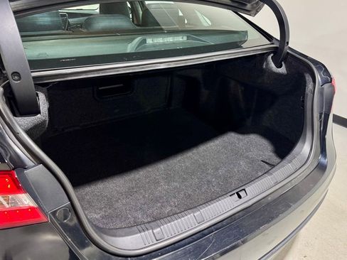 Used 2014 Toyota Avalon XLE image 10