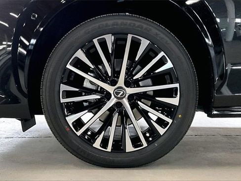 New 2026 Lexus RZ 450e AWD image 12