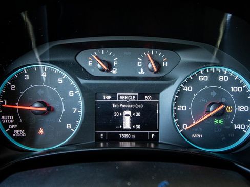 Used 2019 Chevrolet Equinox LS image 32