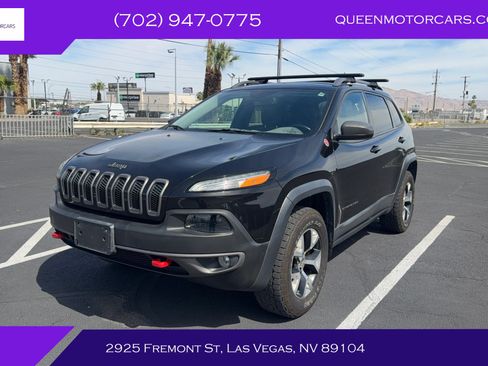 Used 2016 Jeep Cherokee Trailhawk w/ Leather Interior Group AWD/4WD image 1