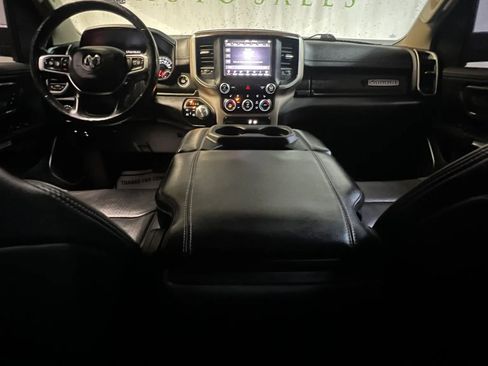 Used 2019 RAM 1500 Laramie AWD/4WD image 12