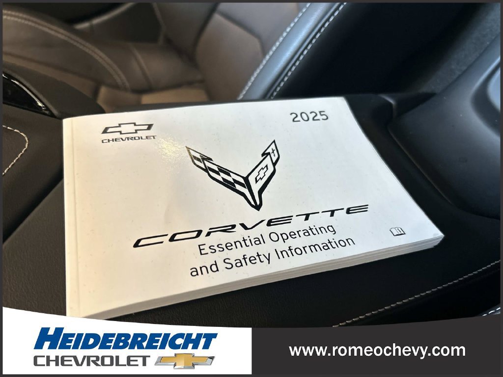 Used 2025 Chevrolet Corvette Stingray Coupe w/ 1LT RWD image 27