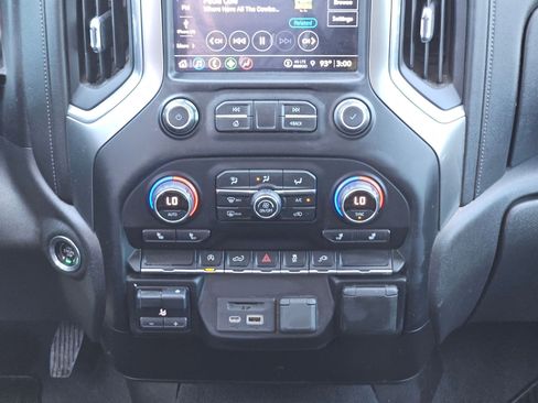 Used 2021 Chevrolet Silverado 1500 LT w/ Texas Edition Plus image 13