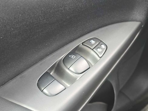 Used 2017 Nissan Sentra SV image 16