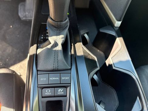 Used 2026 Toyota Camry LE FWD image 17