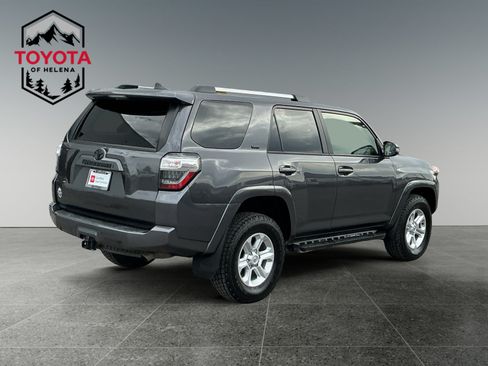 Certified 2022 Toyota 4Runner SR5 Premium AWD/4WD image 5