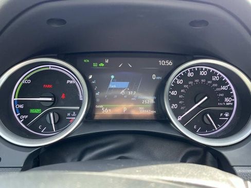 Used 2022 Toyota Camry XLE w/ Cold Weather Package FWD image 35