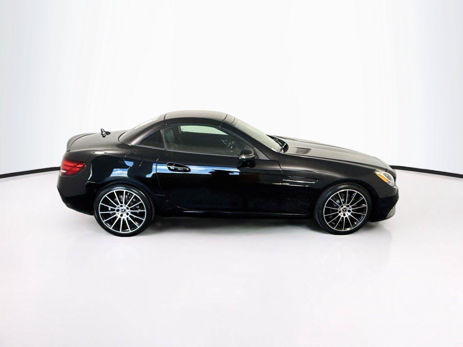 Used 2019 Mercedes-Benz SLC 300 image 6