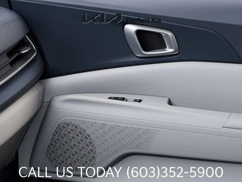 New 2026 Kia Carnival EX FWD image 25