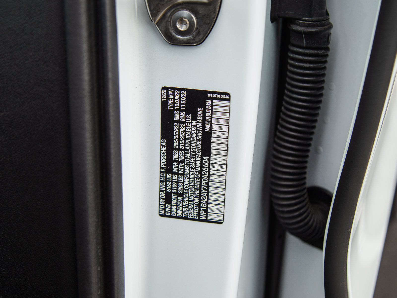 Certified 2023 Porsche Cayenne Platinum Edition AWD/4WD image 29
