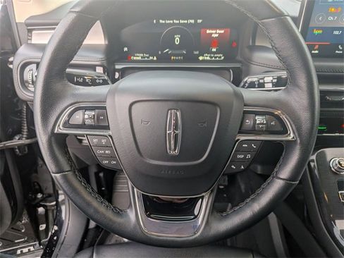 Used 2023 Lincoln Nautilus AWD image 17