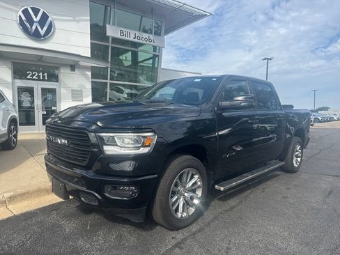 Used 2023 RAM 1500 Laramie AWD/4WD image 2