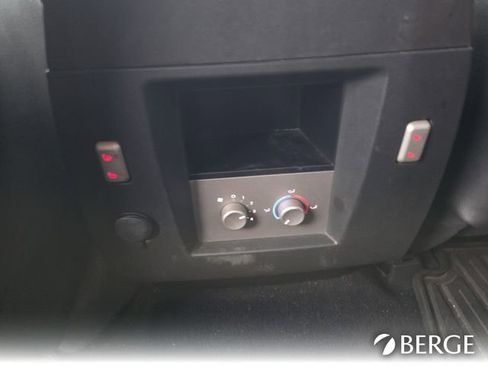 Used 2010 Lincoln Navigator 2WD image 29