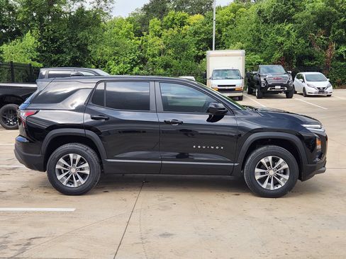 New 2027 Chevrolet Equinox LT w/ Convenience Package II FWD image 7