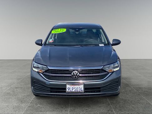 Used 2024 Volkswagen Jetta SE image 8