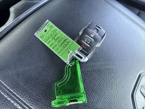 Used 2024 RAM 1500 Laramie image 24