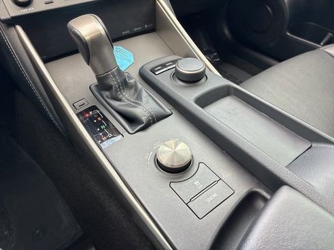 Used 2015 Lexus IS 250 image 37