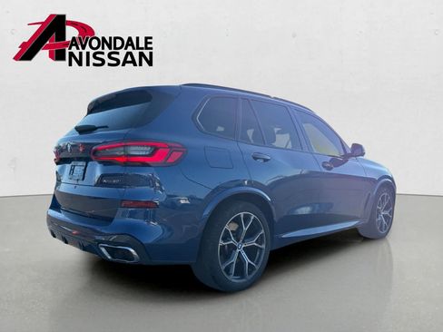 Used 2019 BMW X5 xDrive50i w/ M Sport Package AWD/4WD image 3