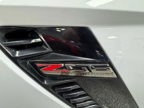 Used 2016 Chevrolet Corvette Z06 w/ 2LZ Preferred Equipment Group RWD image 26