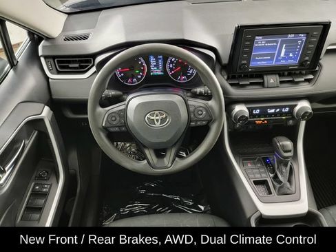 Used 2021 Toyota RAV4 XLE AWD/4WD image 24