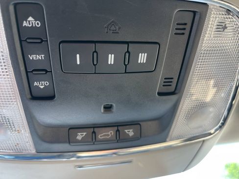 Used 2015 Dodge Durango Limited w/ Premium Group AWD/4WD image 30