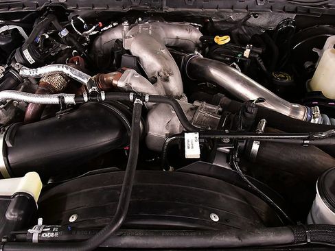 Used 2022 Ford F250 Lariat w/ Tremor Off-Road Package AWD/4WD image 34