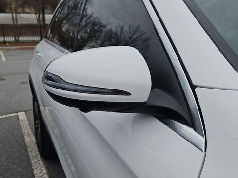 Used 2021 Mercedes-Benz GLC 300 4MATIC w/ Premium Package image 14