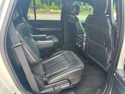 Used 2018 Ford Expedition Limited AWD/4WD image 15