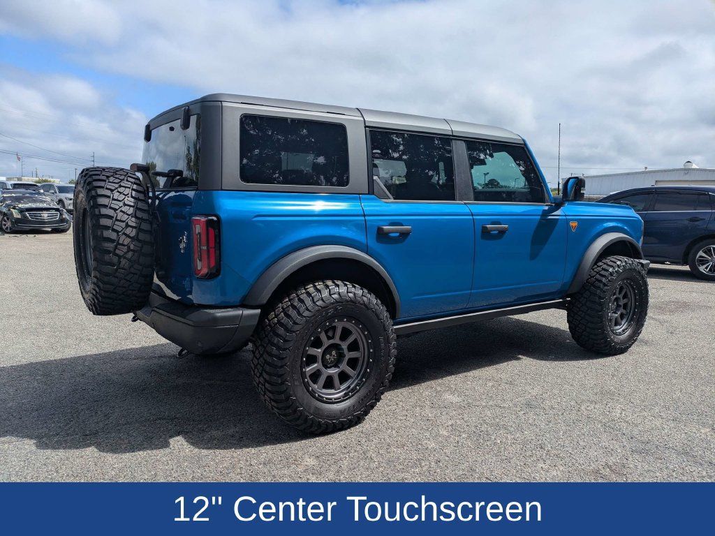 Used 2025 Ford Bronco Badlands AWD/4WD image 4