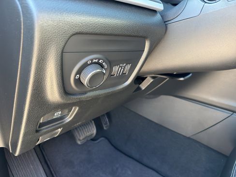 New 2026 Jeep Grand Cherokee L 4WD image 13