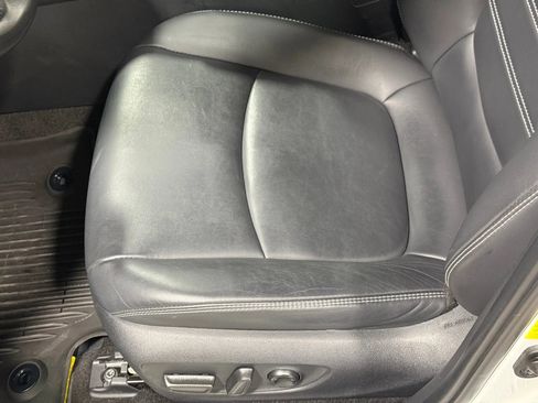 Used 2021 Toyota RAV4 XLE Premium AWD/4WD image 21